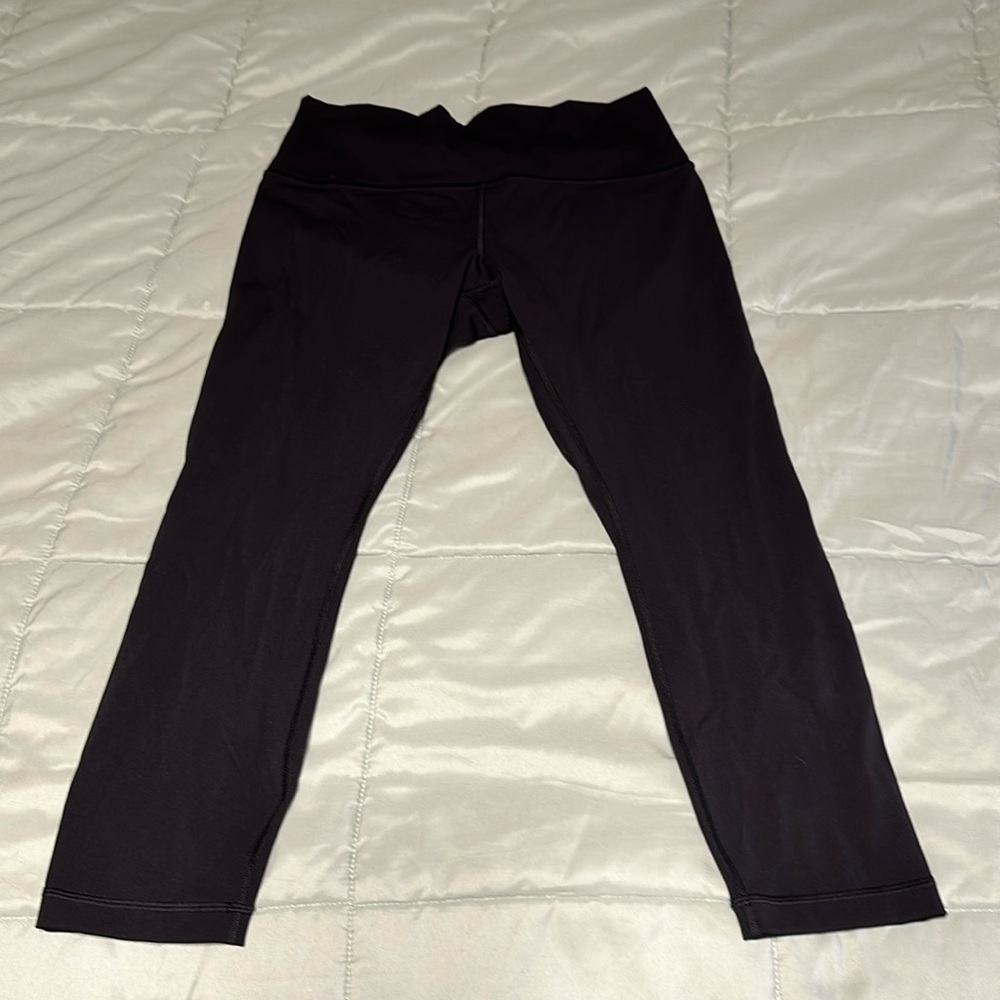 Lululemon Wunder Under size 12, 25in legging, Black